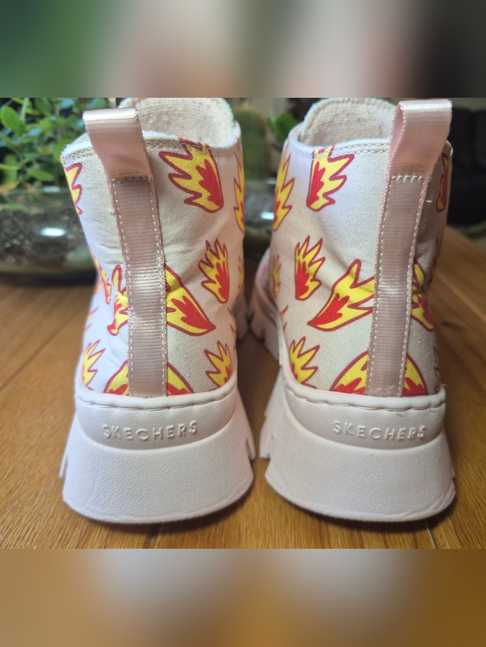 Skechers Ricardo Cavolo: Roadies Surge - Tiny Flames - Womens Size 10 - Picture 6 of 8